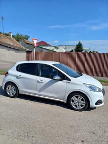 Peugeot 208 rocnik 2018 vo vysokej výbave - 18