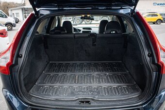 XC60 D5 AWD Summun, Webasto, Pano, Asistenti, Dynaudio - 18