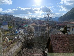 Starší rodinný dom v centre tichej obce kúsok od Žiliny - 18