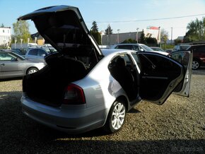 Škoda Octavia 1.6 TDI CR DPF Elegance DSG - 18