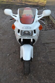 Honda CBR 1000F (SC21), 1. majitel - 18