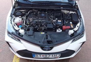 Toyota Corolla Sedan 1.8 Hybrid 73kW e-CVT Active - 18