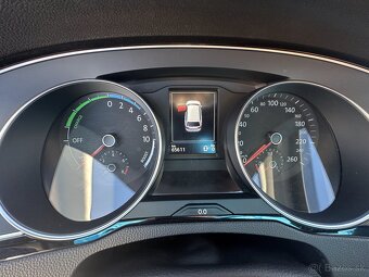 VW Passat GTE 1,4 TSI Plug-In Hybrid - 18