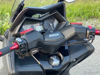 YAMAHA T-Max 530 BLACK EDITION ABS-PC-LED-MIVV-K&N-TC - 18