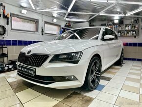 Škoda Superb 4x4 140kw DSG 2016 Laurin Klement - 18