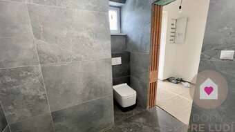 Krásny 4 izbový RD bungalov 92,26 m2 na pozemku 495 m2, Sene - 18