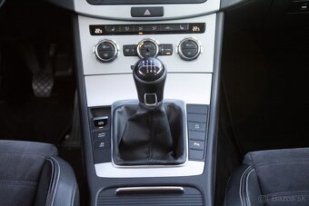 Volkswagen CC 2.0 TDI 1. majiteľ - 18