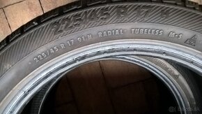 ZIMNÉ 225/45 R17 91H 2ks PAXARO a 2ks BARUM cca 7mm 39,€/kus - 18