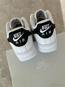 Nike Air Force 1 bielo čierne tenisky - 18