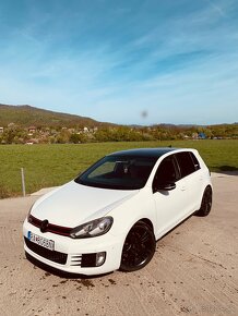 Volkswagen Golf 6 GTI 2.0tsi TOP - 18