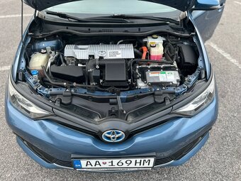 Toyota Auris 1.8 hybrid - 18