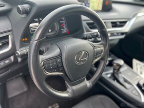 Lexus UX 250h Prestige 112kW Hybrid CVT - 18