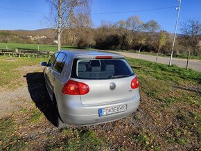 Predám VW golf 5 1,9tdi 77kw BKC 281000 rok 2004 - 18