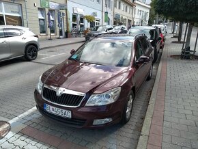 Predám ŠKODA OCTAVIA 2 Combi rok 2010 1,6 TDi  automat7 - 18