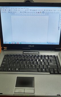 Asus X51L - 18