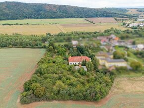 MIKELSSEN - Na predaj kaštieľ na pozemku 18 100 m2 pri Dudin - 18