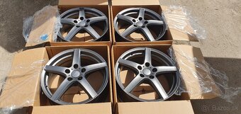 Dacia duster  renault honda toyota nissan 5x114,3 r17 - 18