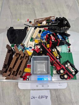 LEGO MIX 33kg + 10320 + 21322 (2x) - 18