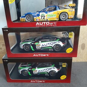 1:18 Autoart modely - 18