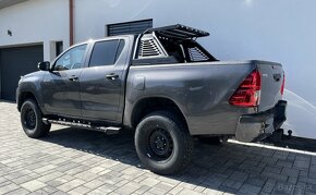 TOYOTA HILUX 2.4 D-4D - NA PREDAJ, NA SPLÁTKY - 18