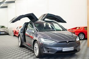 Tesla Model X 75D - 18