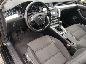 VW Passat Variant - 18