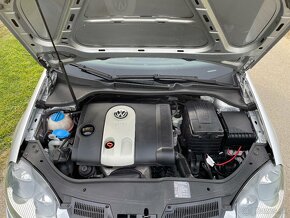Volkswagen Golf 5 Comfort = 1.6 FSI, 85kW, Benzin = - 18