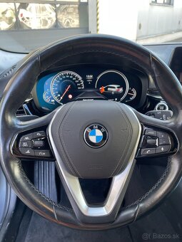 BMW 530d xDrive Touring - 18