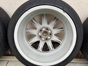 Audi 9-Spoke Wheels R18 - 18