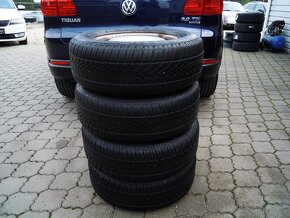 Volkswagen Tiguan 2.0TDi 4x4-SPORT-WEBASTO - 18