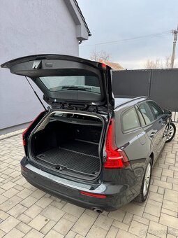 VOLVO V60, D3 150PS, AUTOMAT, MOMENTUM, 8/2020 - 18