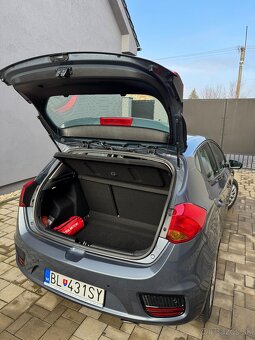 KIA CEED 1,4 CRDI,SILVER,DIESEL,KÚPENA - SK,77 456 KM,6/2018 - 18