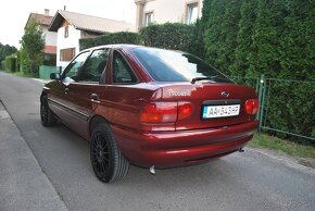 Ford Escort 1,3 L / 13480km - 18