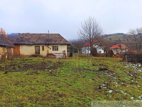 Vidiecký dom / chalúpka s veľkým 25- árovým pozemkom - 18