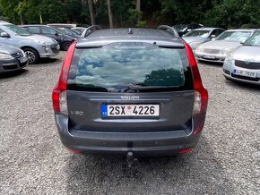 Volvo V50 Combi 1.6D 80kW tažné klima kůže senzory 2007 - 18