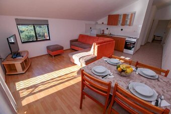 CHORVÁTSKO - Apartmánový dom s 9 apartmánmi - SUKOŠAN - 18