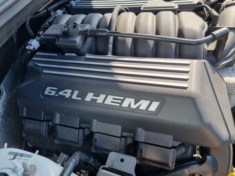 Jeep Grand Cherokee 6.4 V8 HEMI SRT A/T - 18