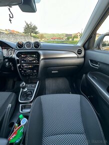 Suzuki Vitara 1.4 Boosterjet PREMIUM - 18