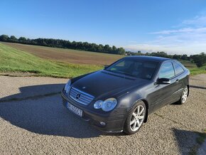 Mercedes Benz Sport Coupe - 18