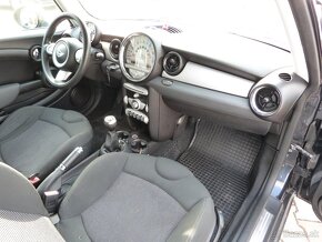 Mini One 1,4i 70kW panoráma - 18