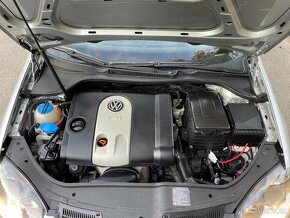 Volkswagen Golf 5 Comfort = 1.6 FSI, 85kW, Benzin = - 18