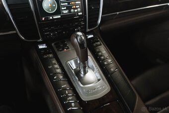 Porsche Panamera Turbo 4.8 V8 - 18