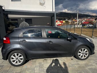 Kia Rio - 18