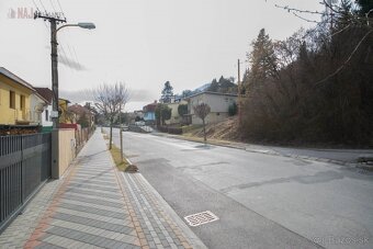 Rodinný dom v stave holodomu na ulici KAROLA SIDORA - 18