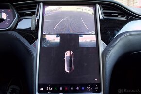 Tesla Model S S75D - 18