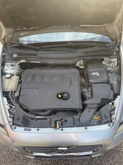 Volvo V50 2.0 100kw - 18