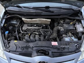 Toyota Corolla Verso 1.8 Benzín + LPG na predaj - 18