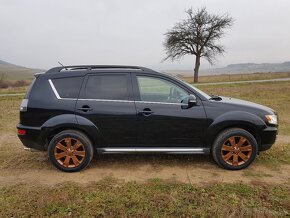 Mitsubishi Outlander - 18