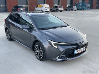 Toyota Corolla Style 1.8 Hybrid s DPH Combi - 18