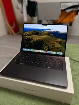 MacBook Pro , M3 chip  , 14,2” palcový, 1TB ,18GB RAM - 18